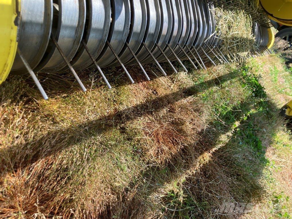 John Deere 8400i Кормозбиральні комбайни