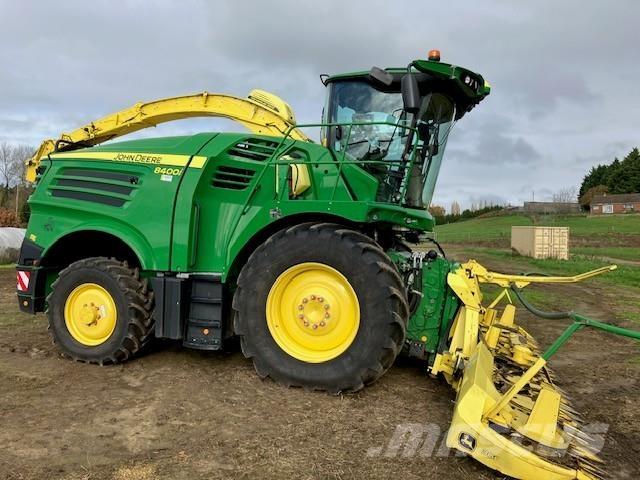 John Deere 8400i Кормозбиральні комбайни