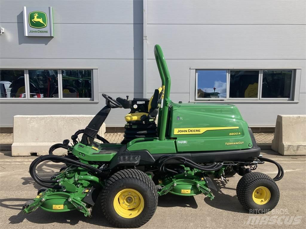 John Deere 8800A Walk-behind косарка