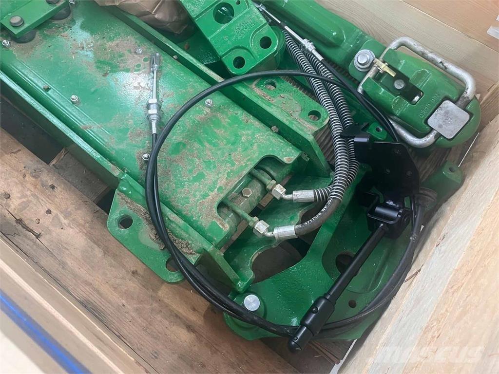 John Deere 8R Сільгосптехніка - Інші