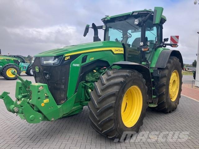 John Deere 8R 370 Трактори