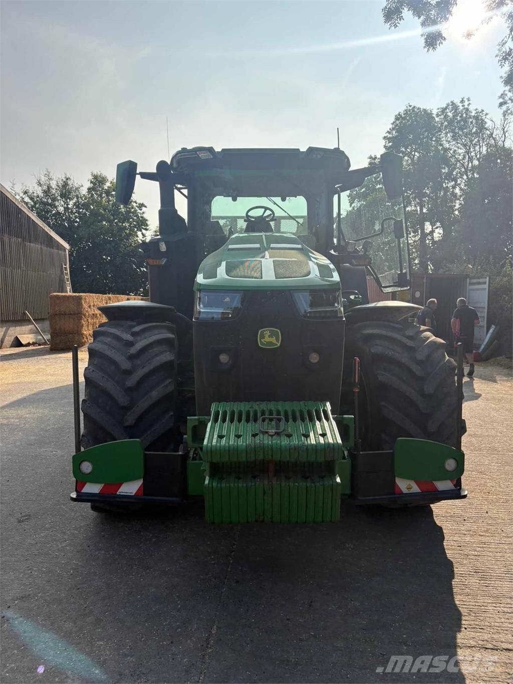 John Deere 8R 370 Трактори