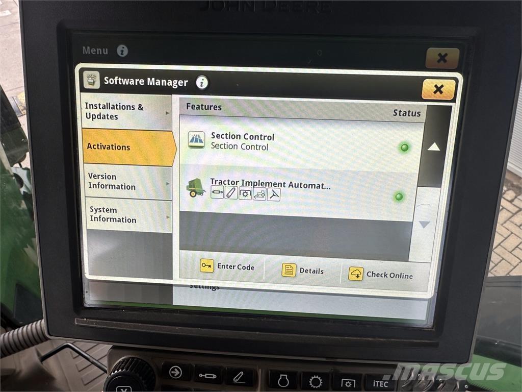 John Deere 8R 370 Трактори