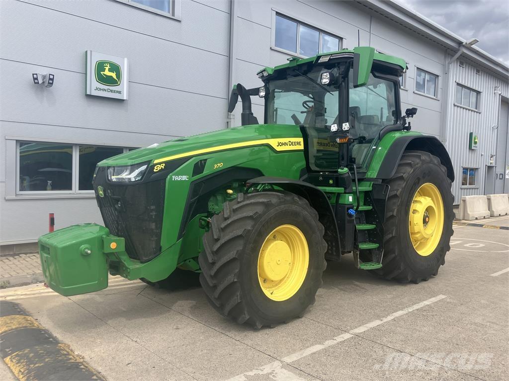 John Deere 8R 370 Трактори