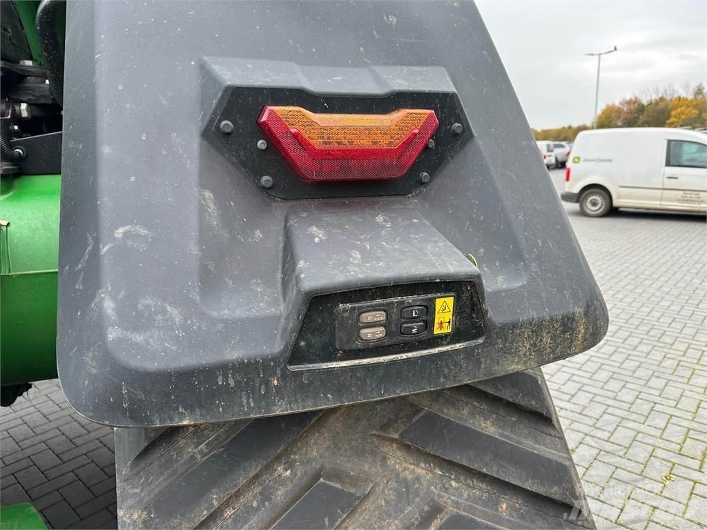 John Deere 8RX 410 Трактори