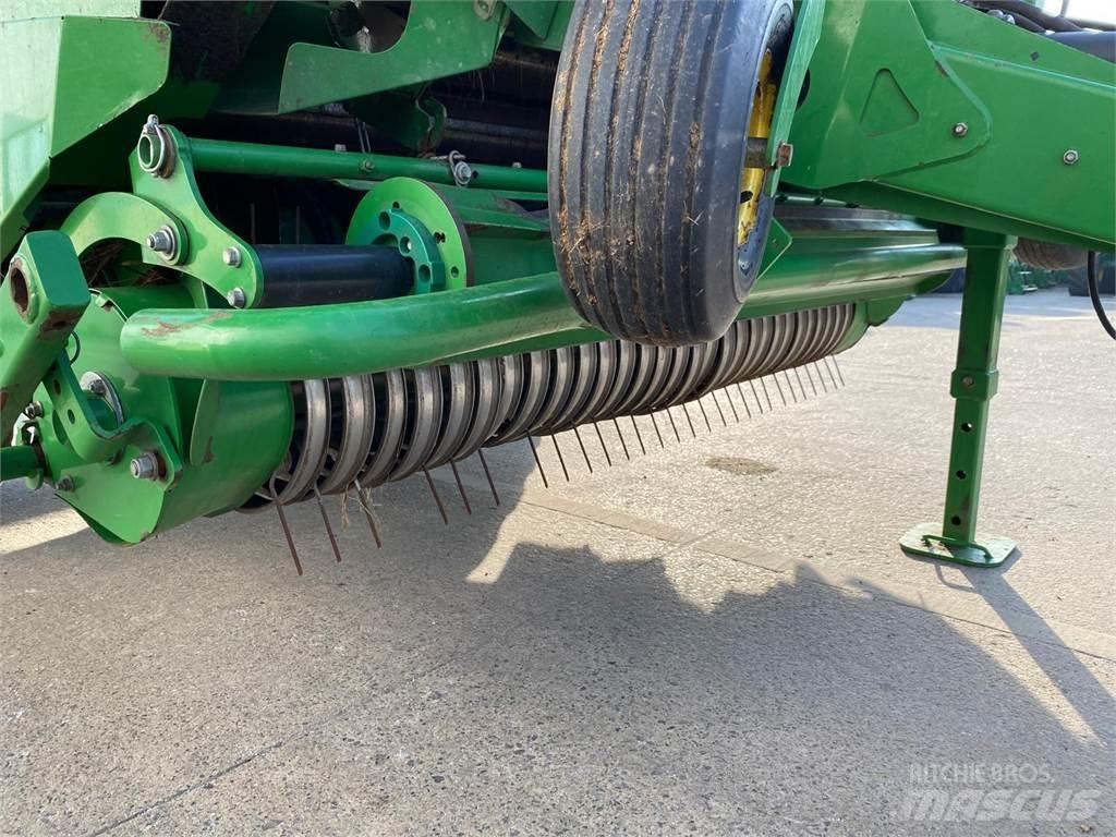 John Deere 960 Тюкові прес-підбирачі