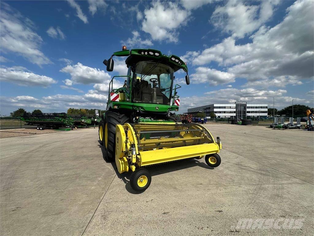 John Deere 9700i Кормозбиральні комбайни