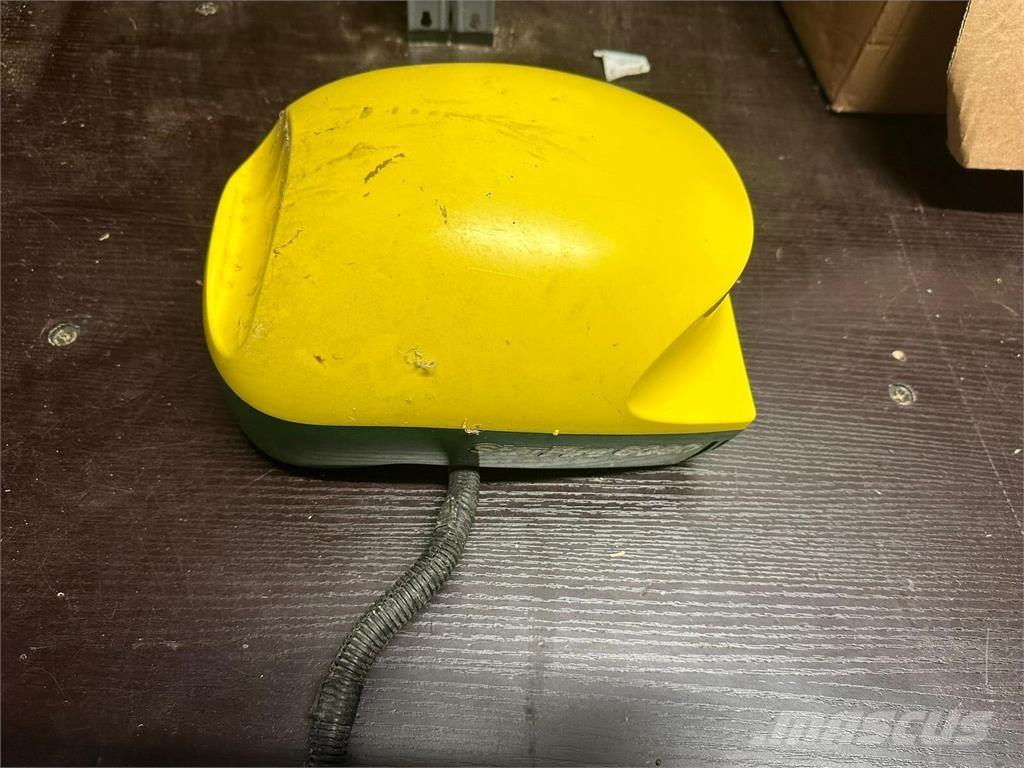 John Deere SF6000 Високоточні сівалки