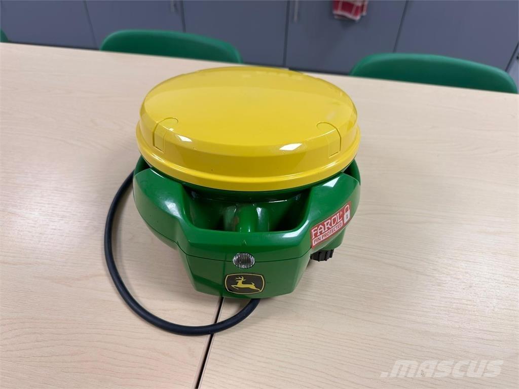 John Deere SF7000 Високоточні сівалки
