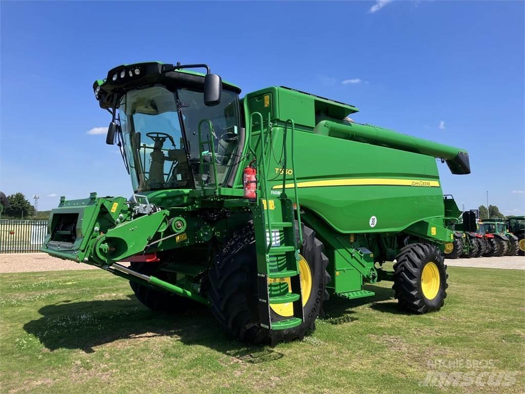 John Deere T550I Зернозбиральні комбайни