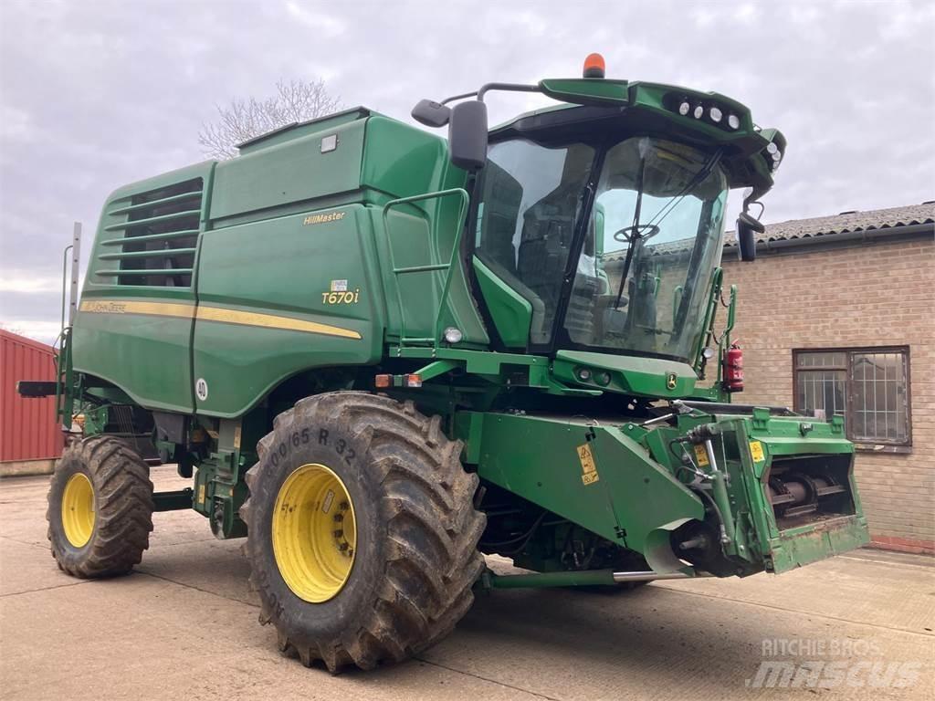 John Deere T670 HM Зернозбиральні комбайни