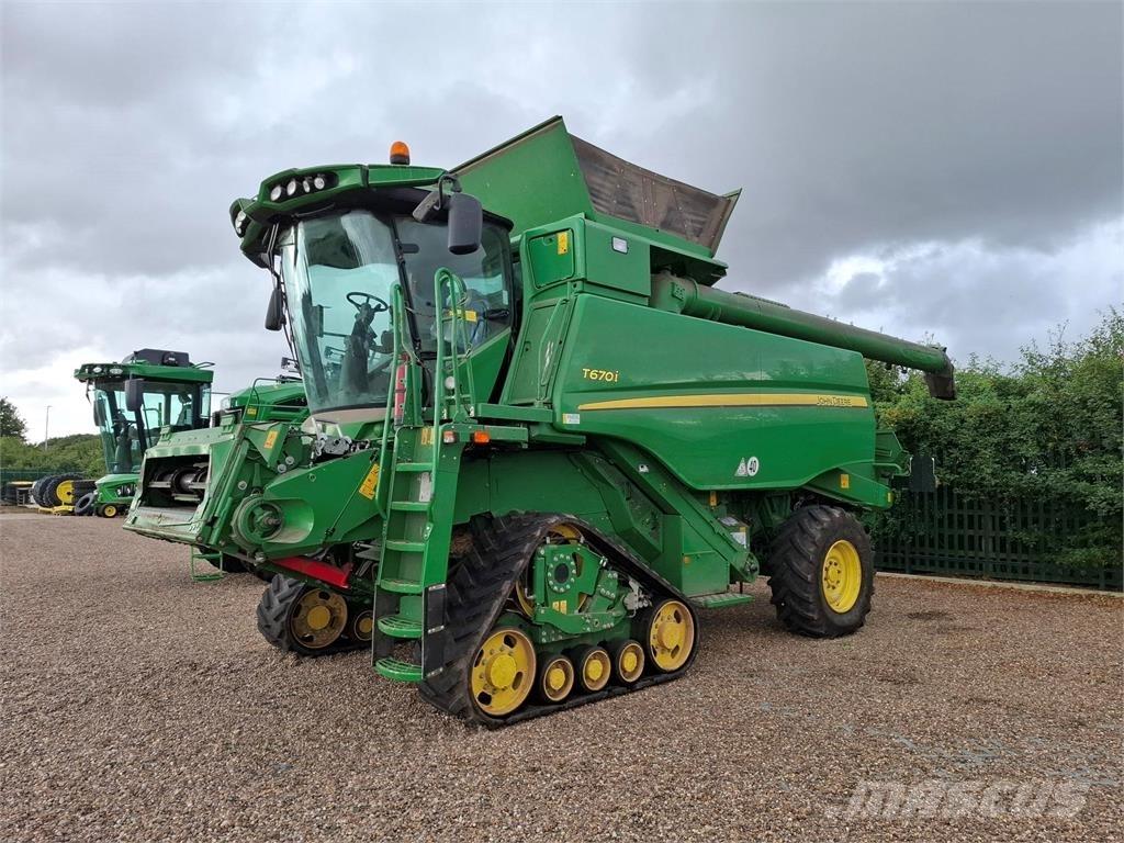 John Deere T670i Зернозбиральні комбайни