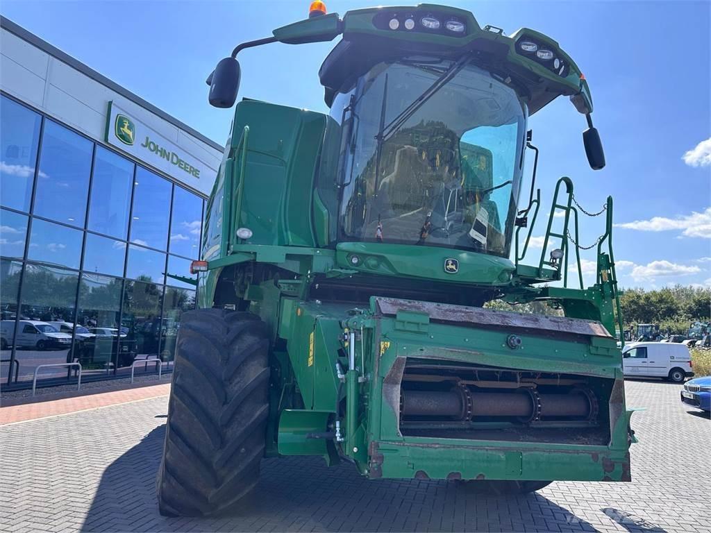 John Deere T670i HM Зернозбиральні комбайни
