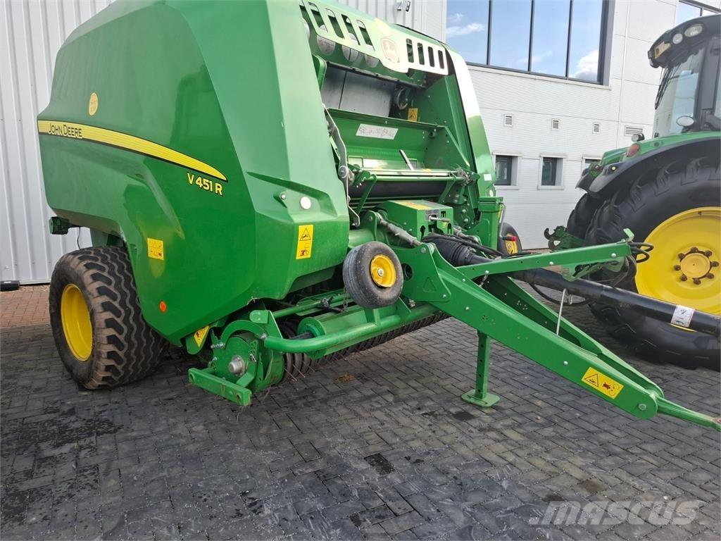 John Deere V451R Тюкові прес-підбирачі