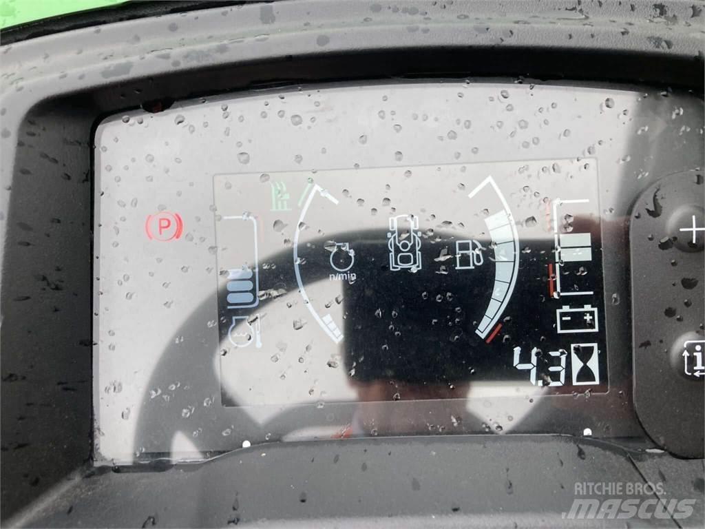 John Deere X940 Самохідні газонокосарки
