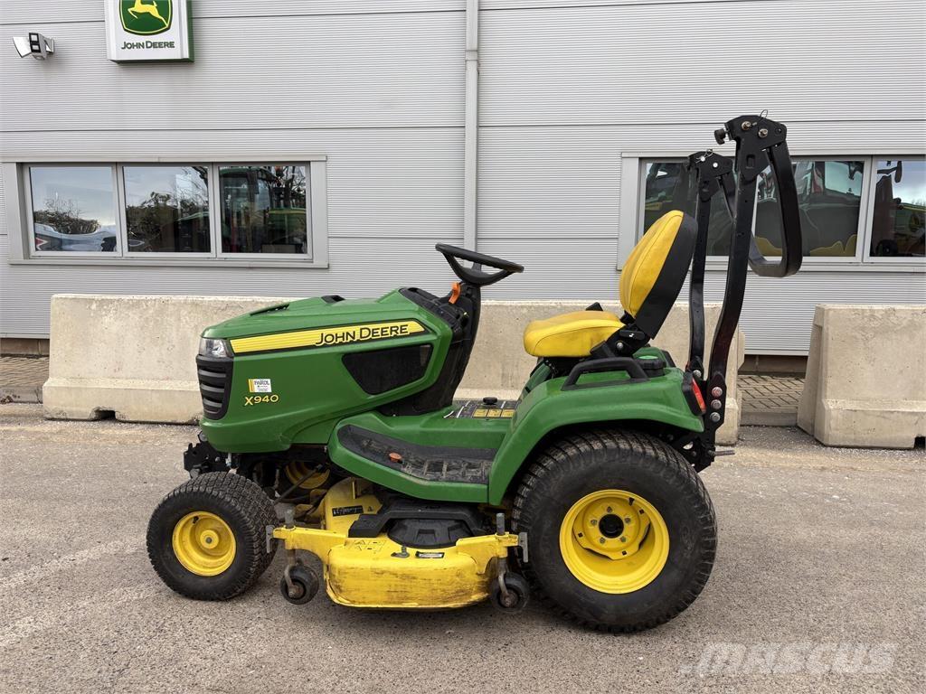John Deere X940 Самохідні газонокосарки