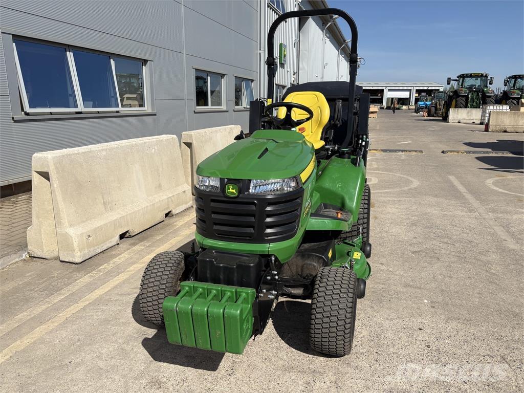 John Deere X950R Самохідні газонокосарки