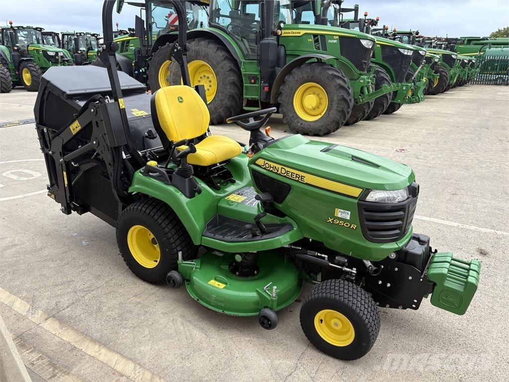 John Deere X950R Самохідні газонокосарки