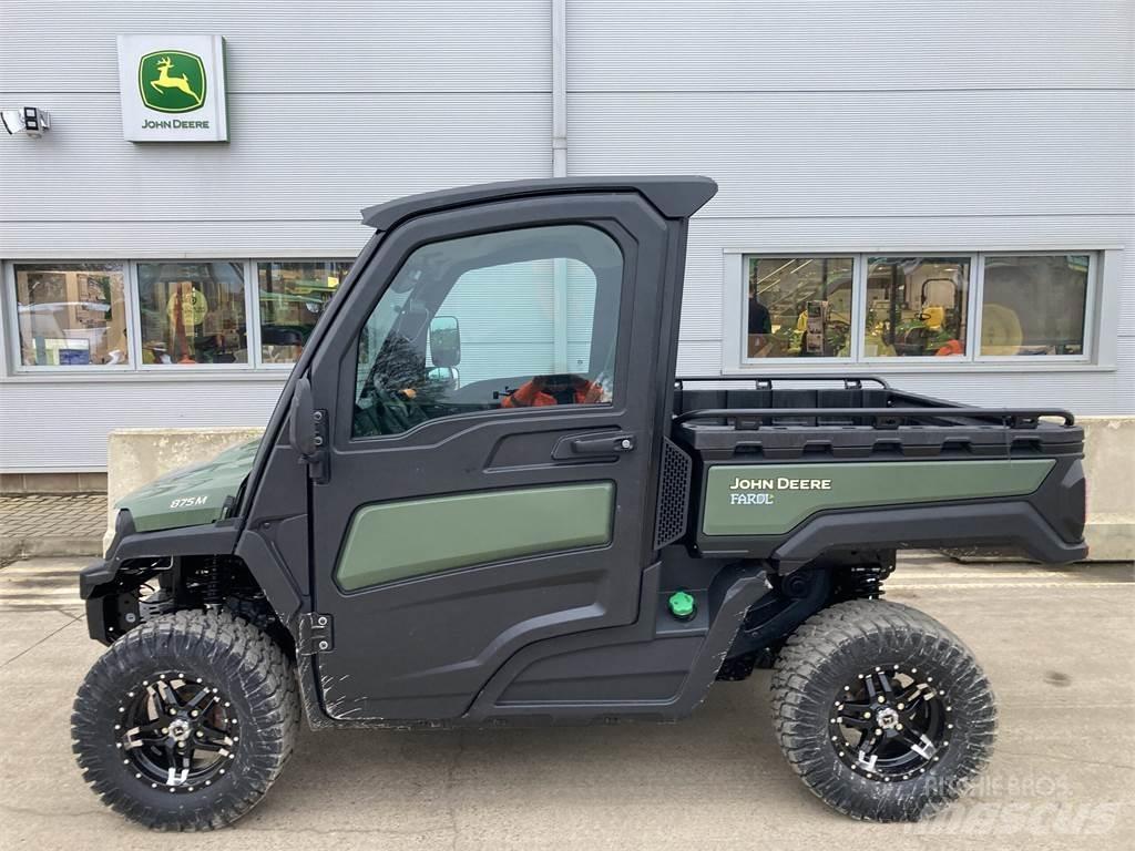 John Deere XUV875M Підсобні машини