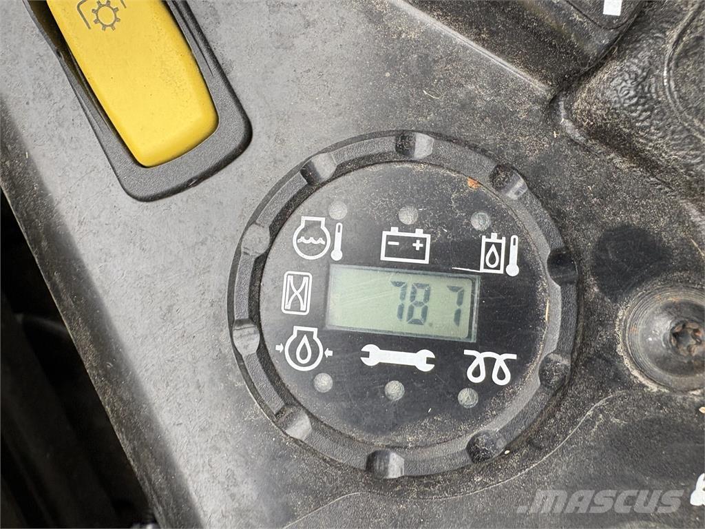 John Deere Z994R Самохідні газонокосарки