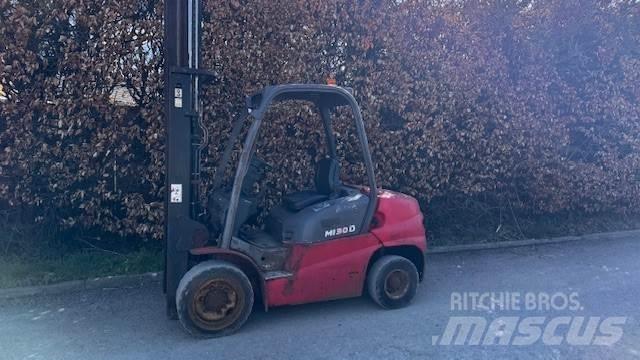 Manitou MI30D Телескопічний навантажувач