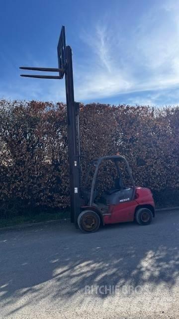 Manitou MI30D Телескопічний навантажувач