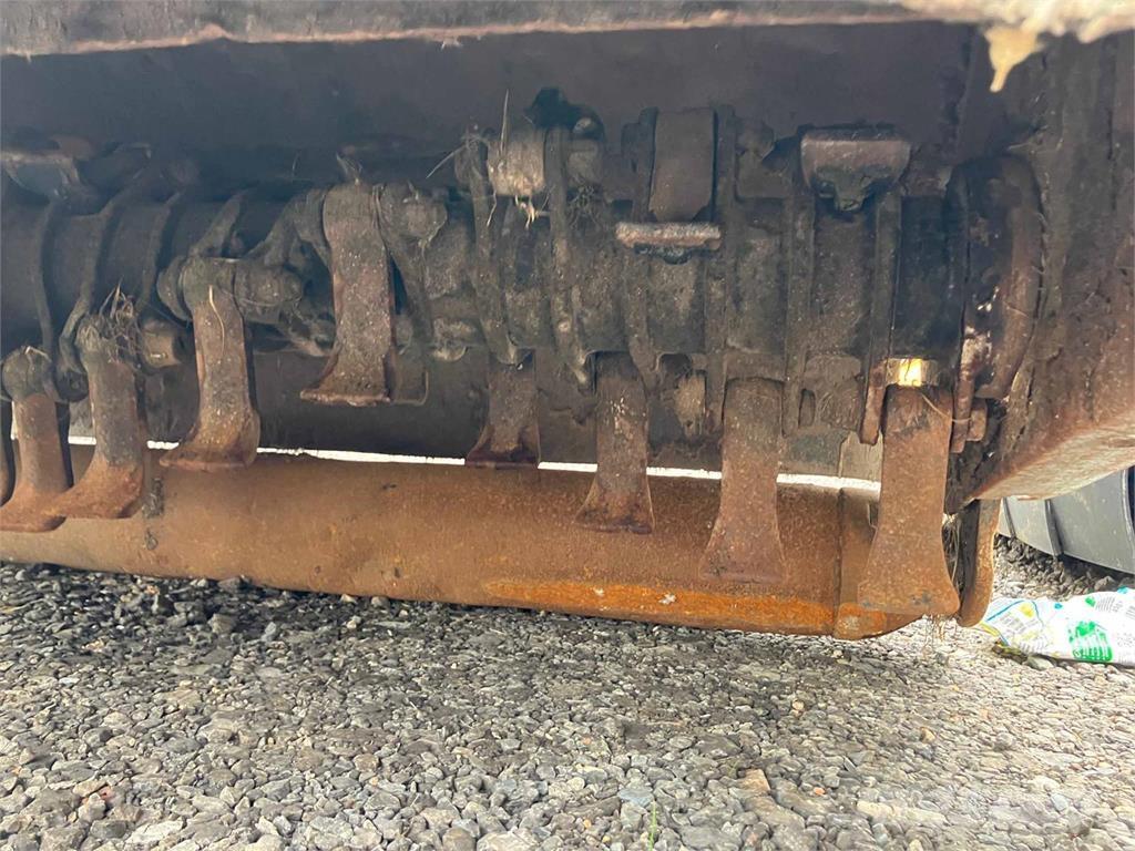 McConnel PA5570 Кущорізи