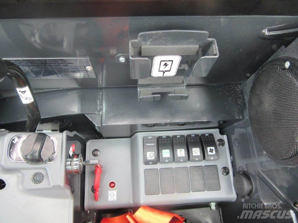 Yanmar VIO23 Гусеничні екскаватори