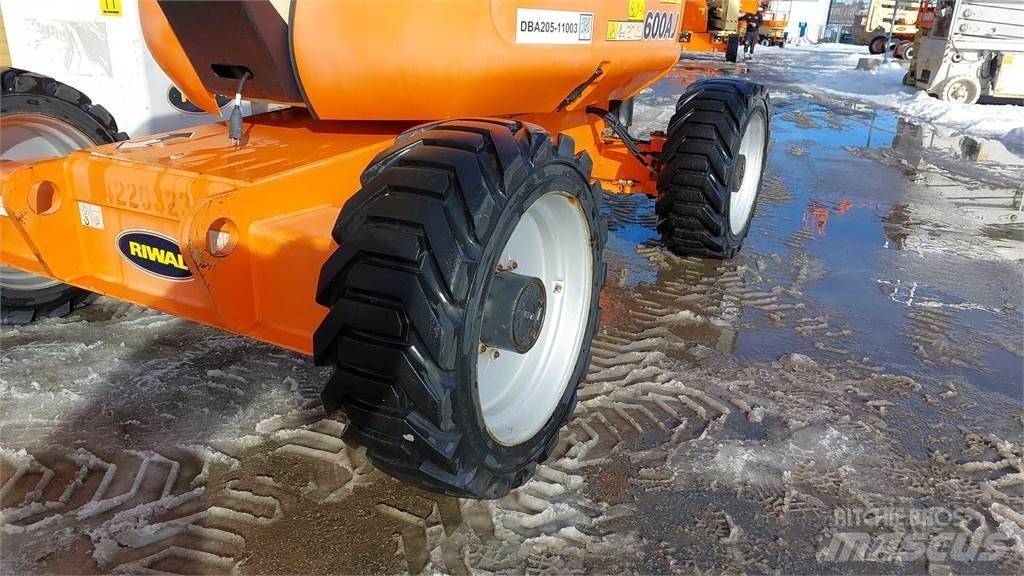 JLG 600AJ Колінчаті підйомники