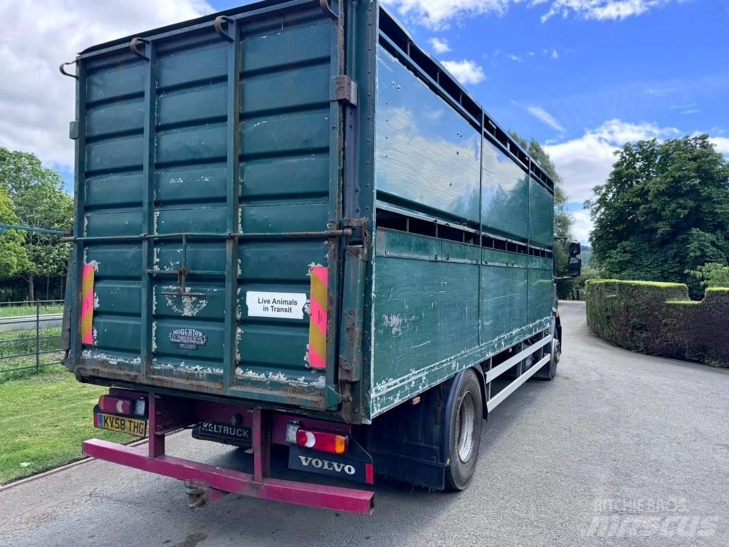 Volvo FL 240 Автотранспорт для перевезення тварин