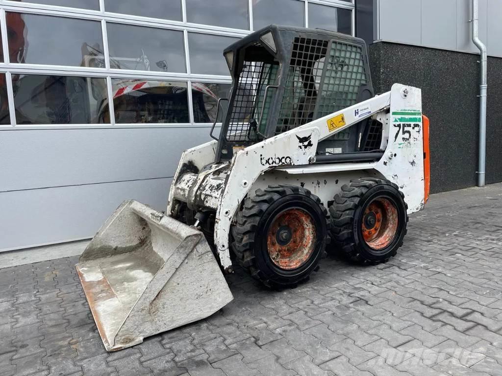 Bobcat 753 Міні-навантажувачі