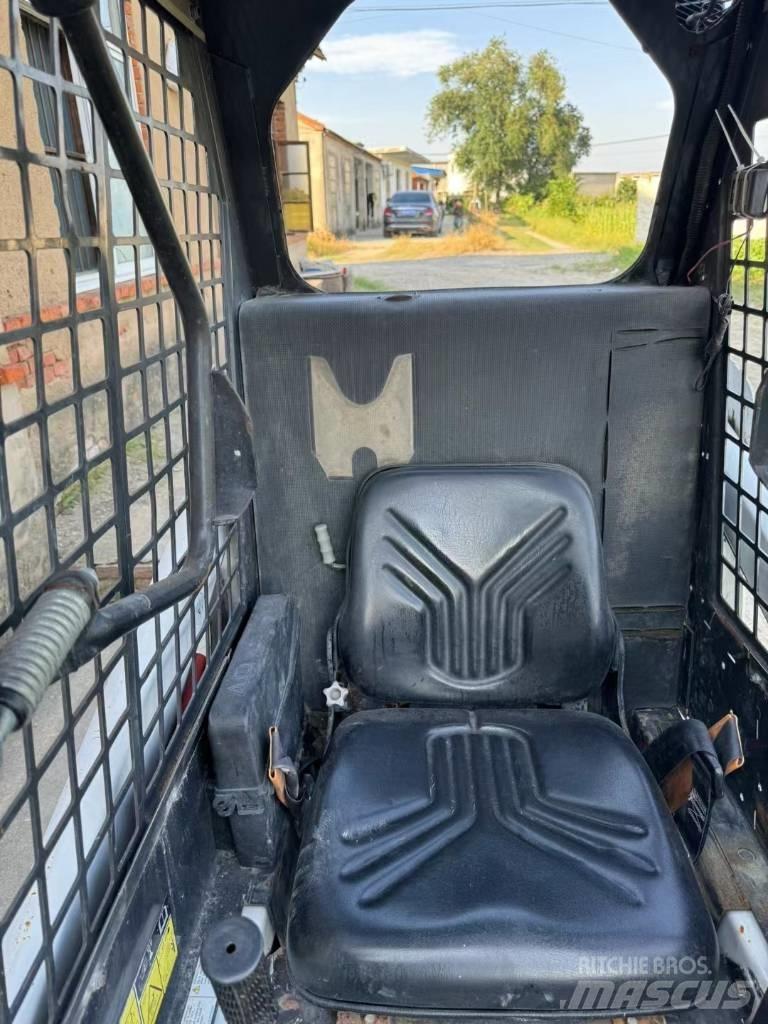 Bobcat S 70 Міні-навантажувачі