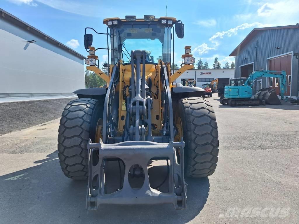 Volvo L90H Фронтальні навантажувачі