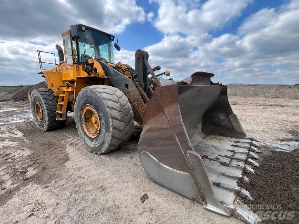Volvo L180c Фронтальні навантажувачі