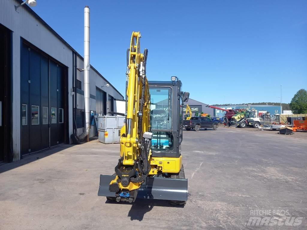 Komatsu PC26MR-5 Міні-екскаватори < 7т