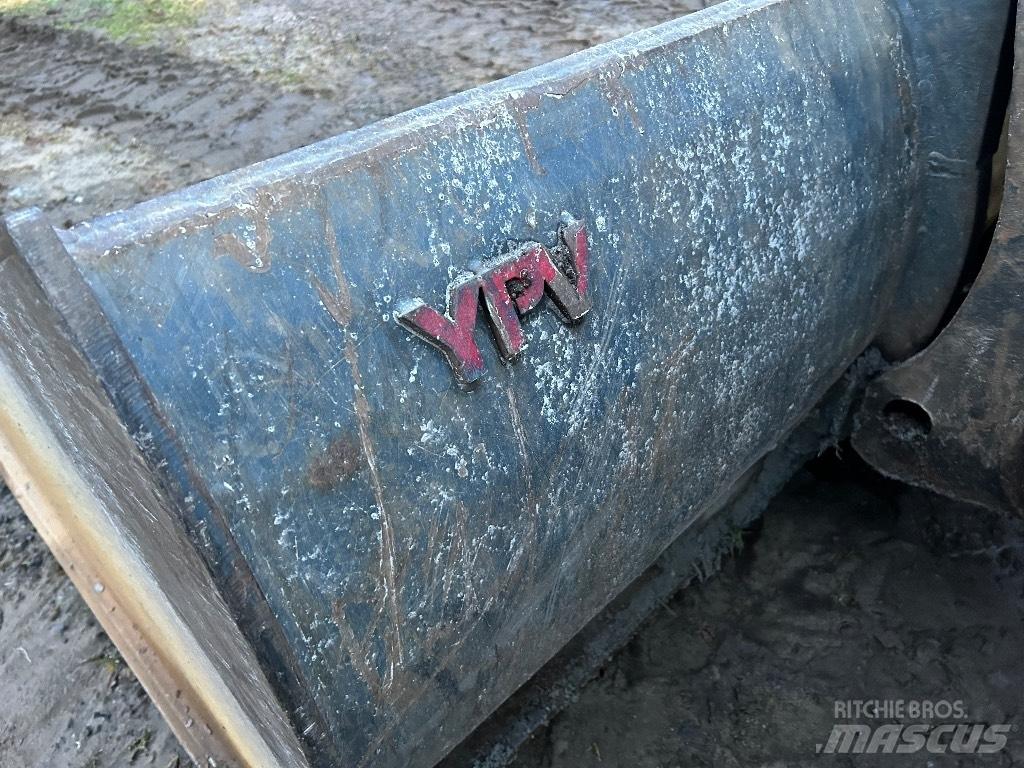 Volvo BM L 120 Фронтальні навантажувачі