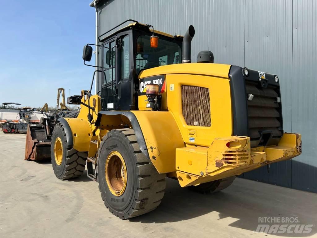 CAT 930K Фронтальні навантажувачі