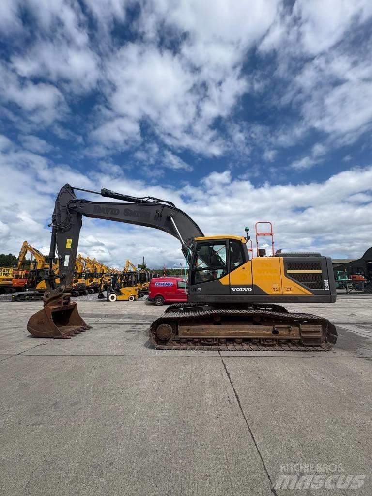 Volvo EC 300 EL Гусеничні екскаватори