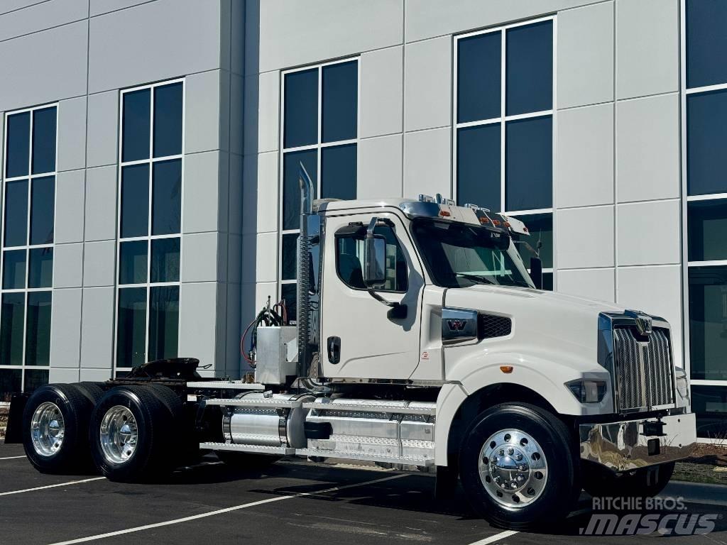 Western Star 49X Тягачі