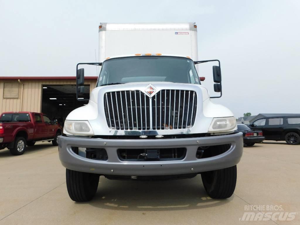 International 4300 Автоконтейнеровози