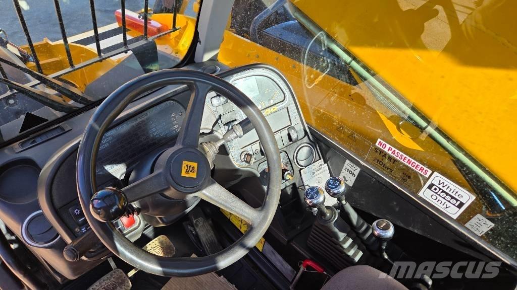 JCB 535-125 Телескопічні навантажувачі
