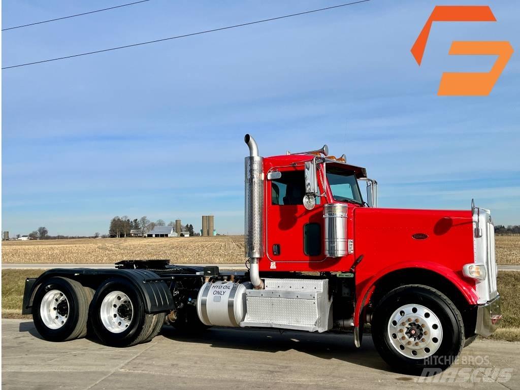 Peterbilt 388 Тягачі