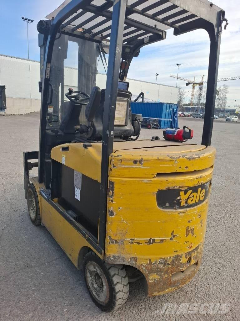 Yale ERC 40 VH Електронавантажувачі