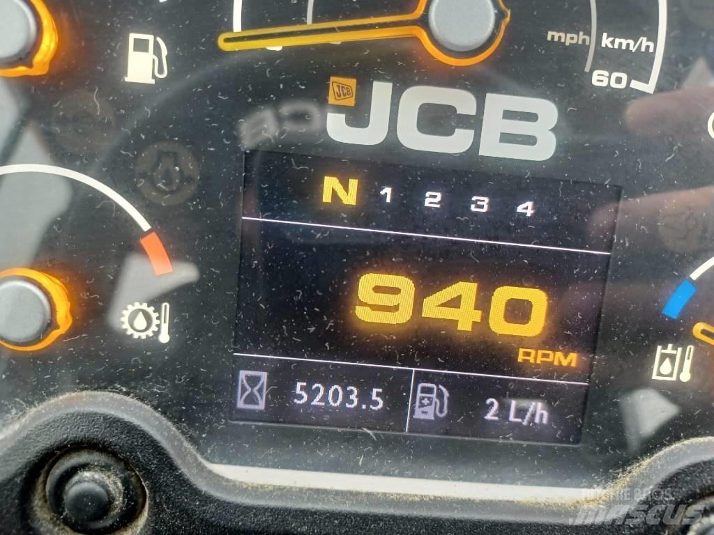 JCB 411 Фронтальні навантажувачі