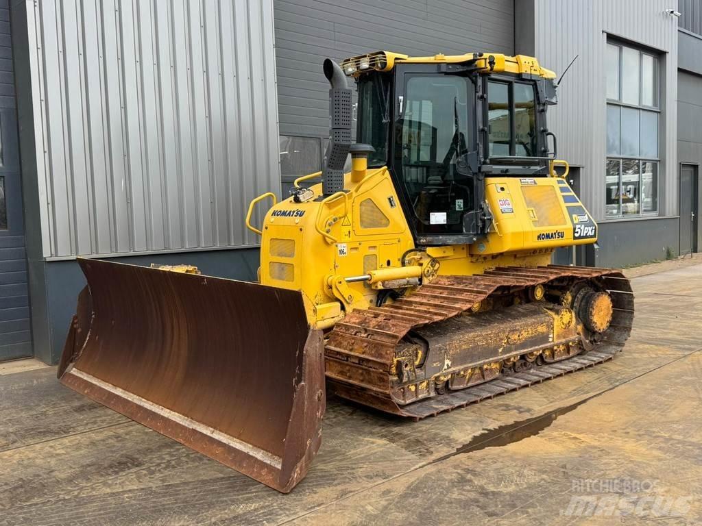 Komatsu D51PXi-24 Гусеничні бульдозери