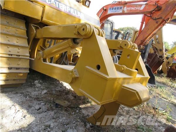 CAT D 6 R Гусеничні бульдозери