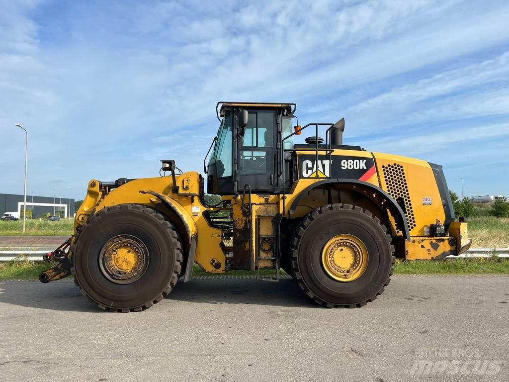 CAT 980K Фронтальні навантажувачі