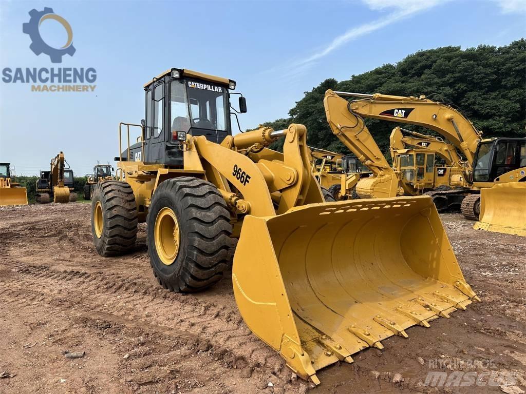 CAT 966F Фронтальні навантажувачі
