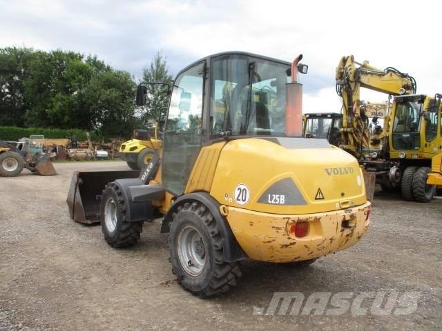 Volvo L 25 B Фронтальні навантажувачі