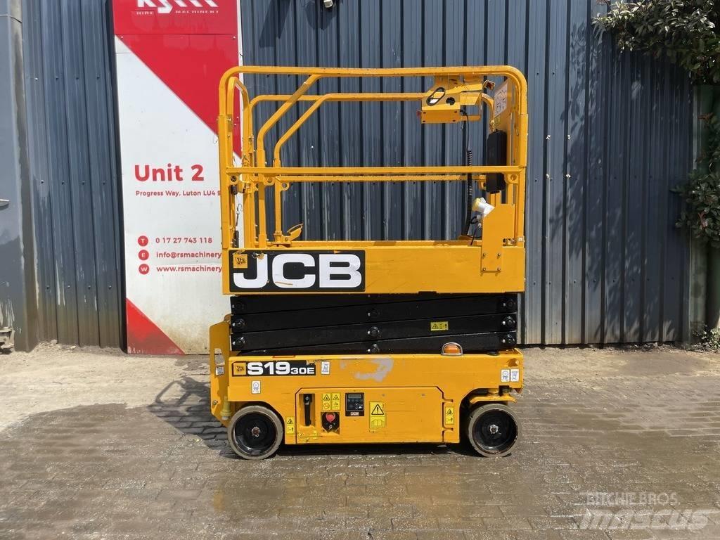 JCB S 1930 E Підйомники-ножиці